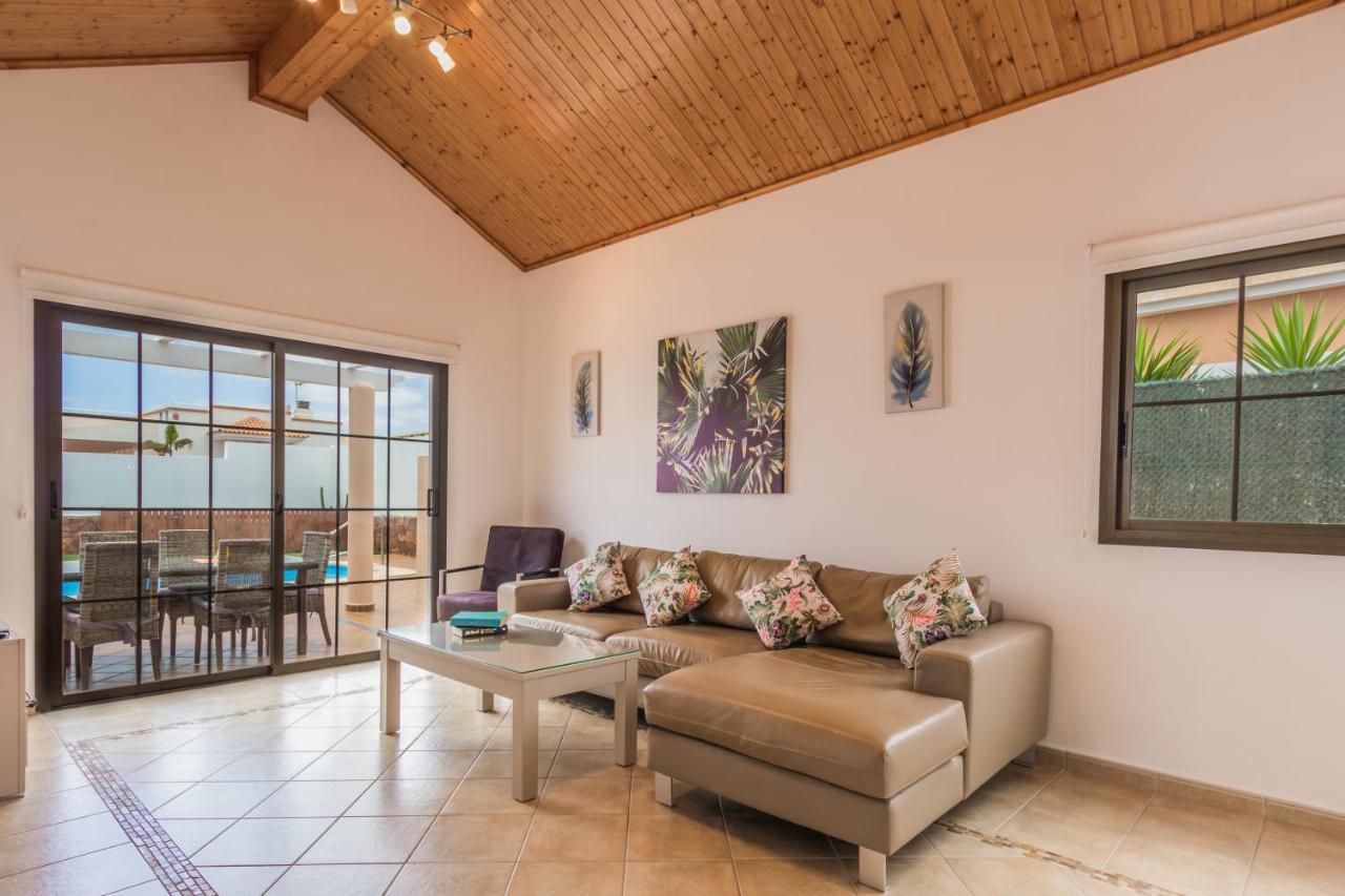 Villa With Private Pool, Near Beach And Golf Caleta De Fuste- Villa Charlotte Costa De Antigua Kültér fotó