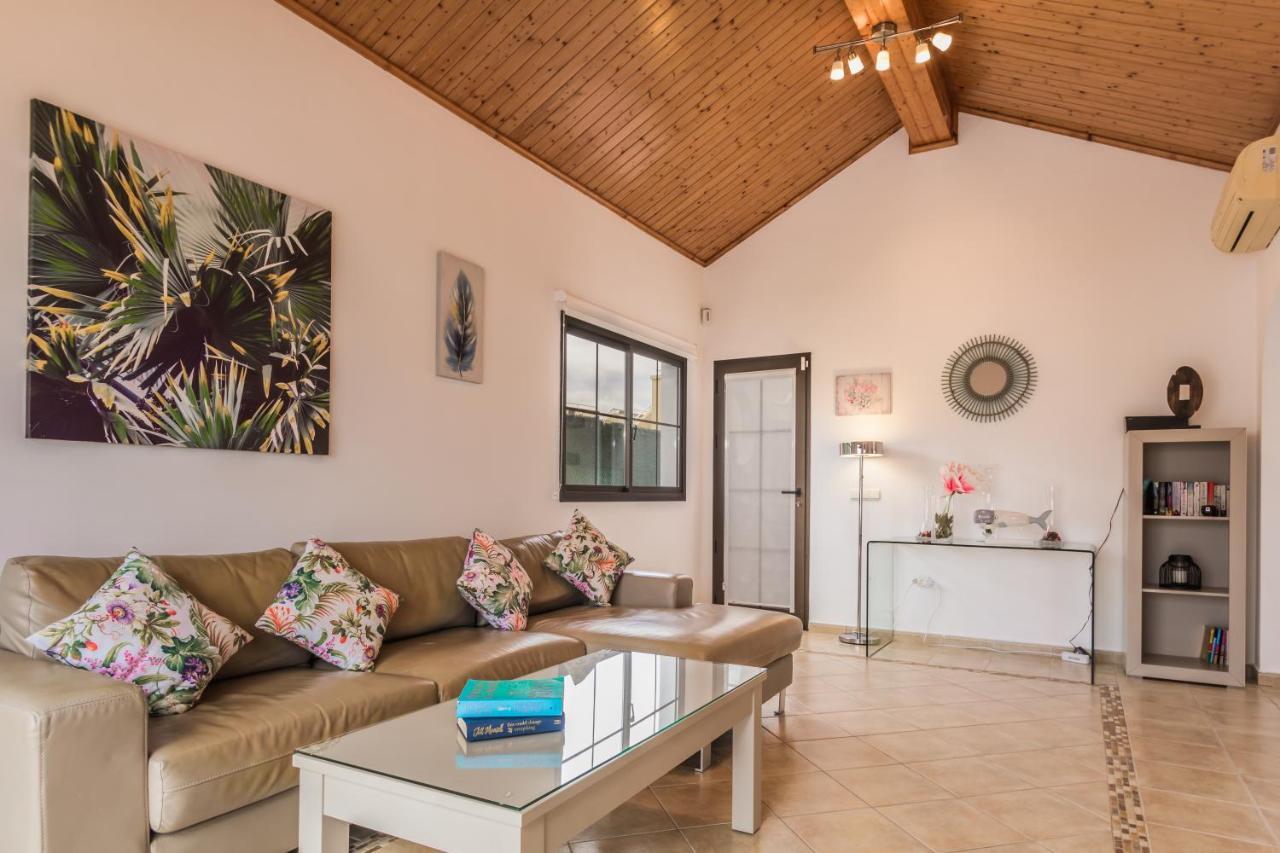 Villa With Private Pool, Near Beach And Golf Caleta De Fuste- Villa Charlotte Costa De Antigua Kültér fotó